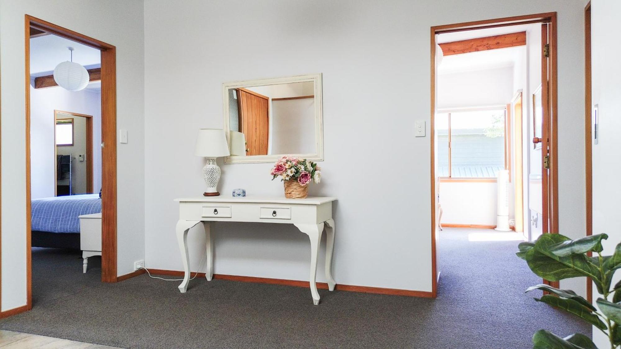 Large, Comfy, Stylish Apartment Havelock North Esterno foto